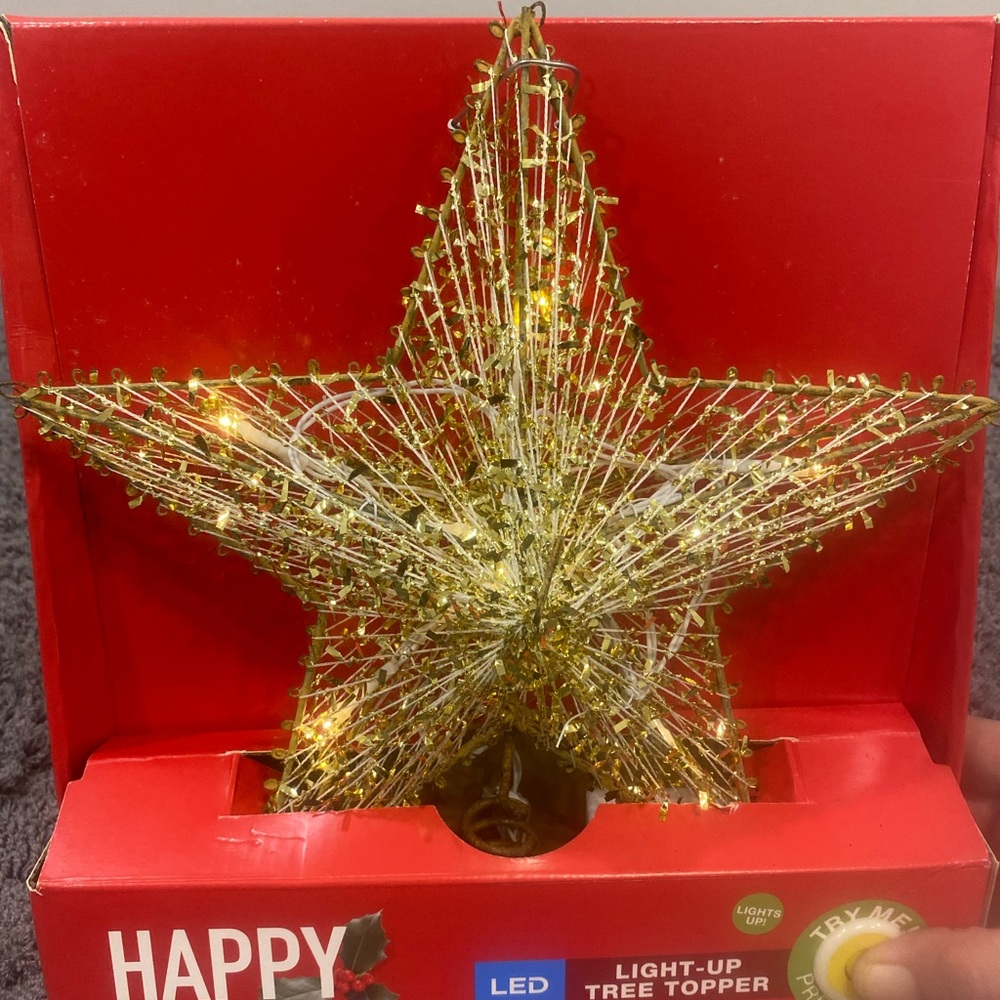 Gold LED Light-Up Star Tree Topper - Picture 3 of 6